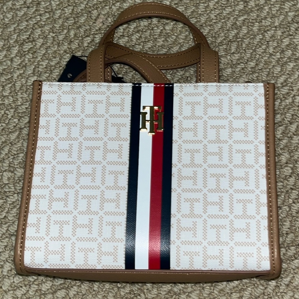 Tommy Hilfiger Purse